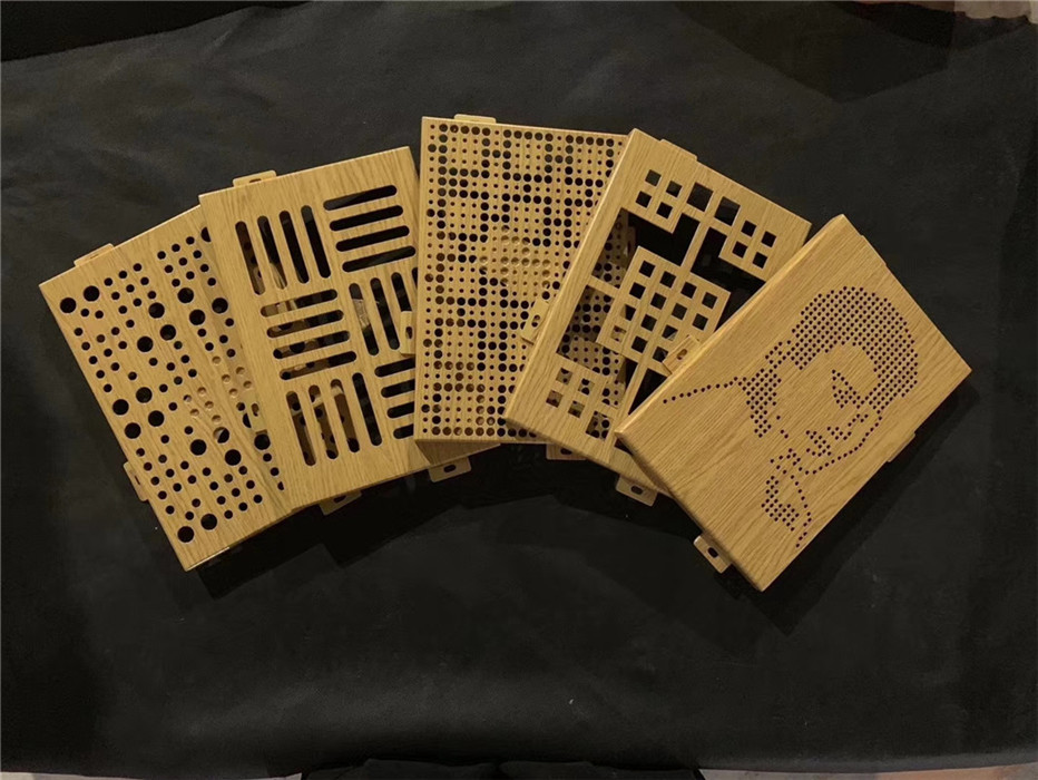 廣(guang)东雕花(huā)铝單(dan)板廠(chǎng)傢(jia)