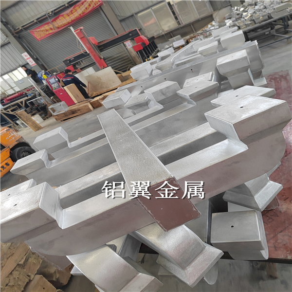 大(da)型铝斗拱廠(chǎng)傢(jia)定製(zhi)批(pi)髮(fa)